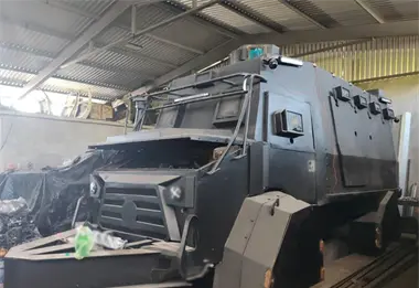 Así son los “monstruos”: los carros blindados del crimen organizado hallados en Michoacán