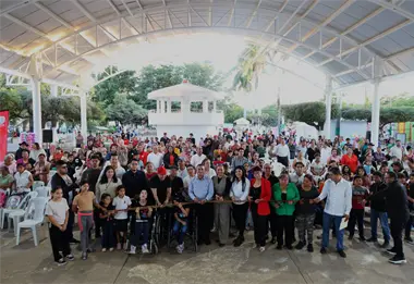 Entregan techumbre en plazuela de La Palma, Navolato por su 74 aniversario