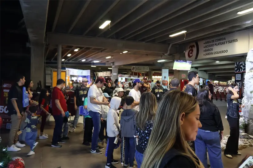 Los fanáticos se hicieron escuchar. Foto: TBN