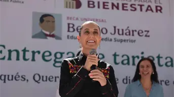Sheinbaum encabeza entrega tarjetas de beca “Benito Juárez” en Querétaro