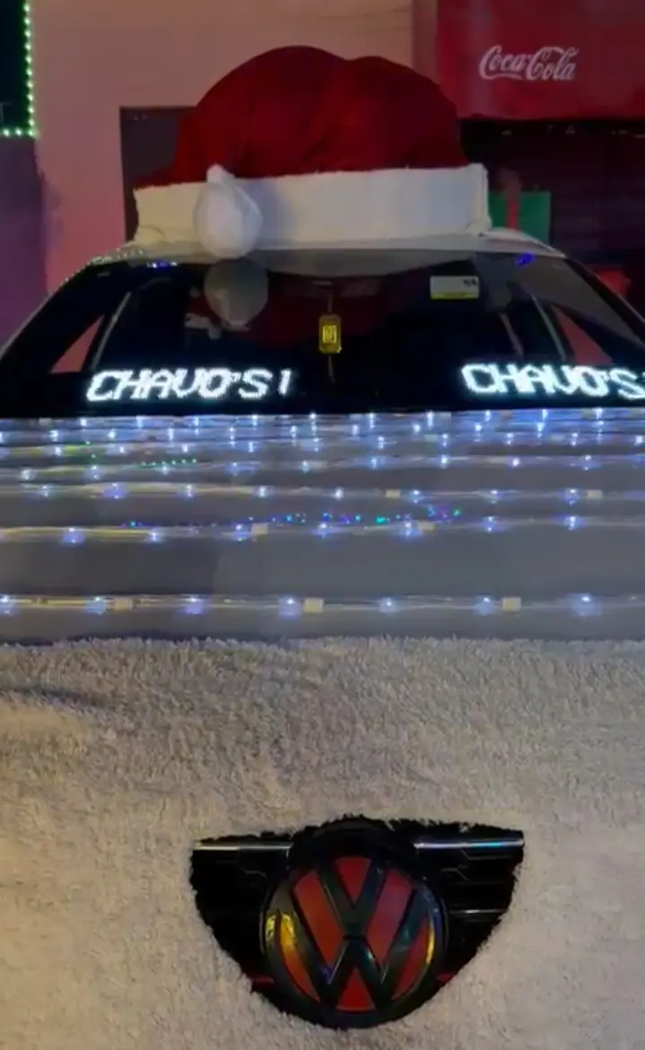 Los autos decorados fueron una sensación entre los asistentes.