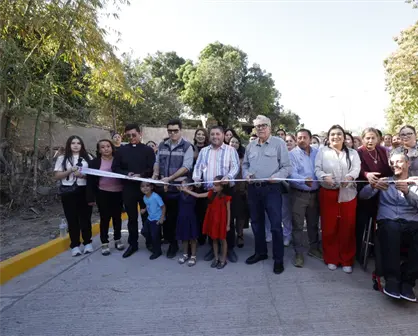 Inaugura Gobernador Rocha Moya nuevas vialidades en Badiraguato