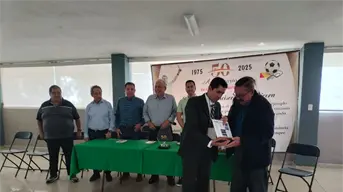 Israel Rodríguez Zamudio recibe reconocimiento como árbitro veterano de Villa Juárez, Navolato