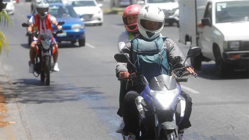 El costo del refrendo para motocicletas para 2026 será de $618 pesos. Foto: Cortesía.
