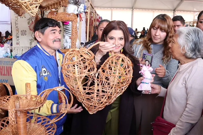 Programa de actividades de la Feria Artesanal Navideña en CDMX. Foto: Cortesía