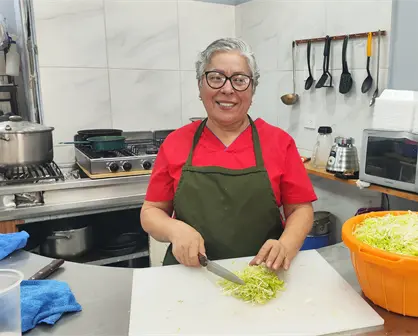 Do&ntilde;a Lupita ha sido el coraz&oacute;n de la cenadur&iacute;a El Portal de Julia por m&aacute;s de 18 a&ntilde;os en Culiac&aacute;n