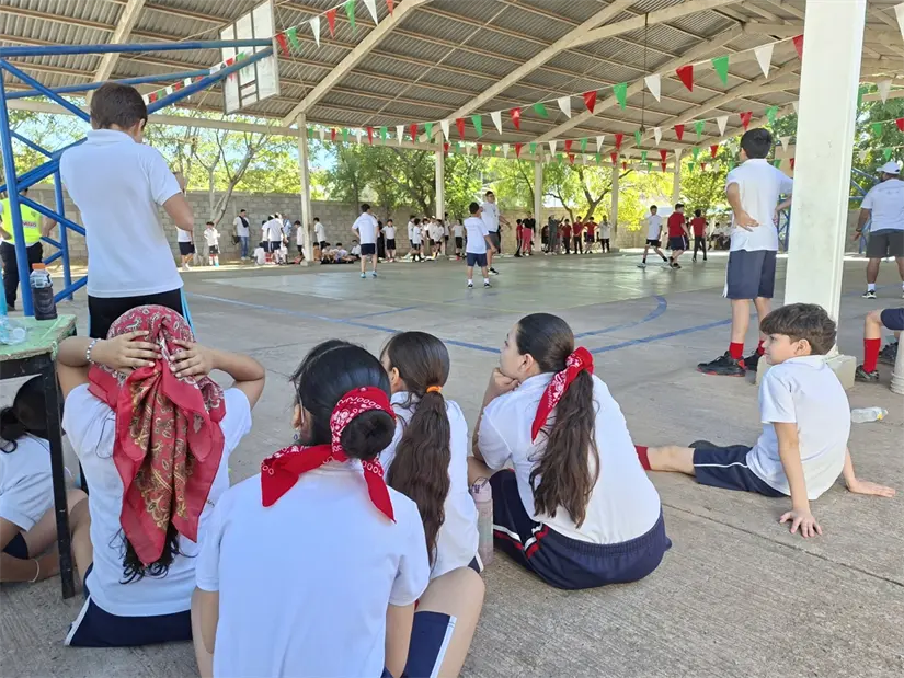 Cada partido se vivió con respeto, alegría y sana competencia, demostrando que el fútbol también enseña compañerismo y trabajo en equipo. Foto: Juan Madrigal