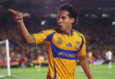 Los 10 jugadores de la Liga MX mejor pagados en a&ntilde;os recientes