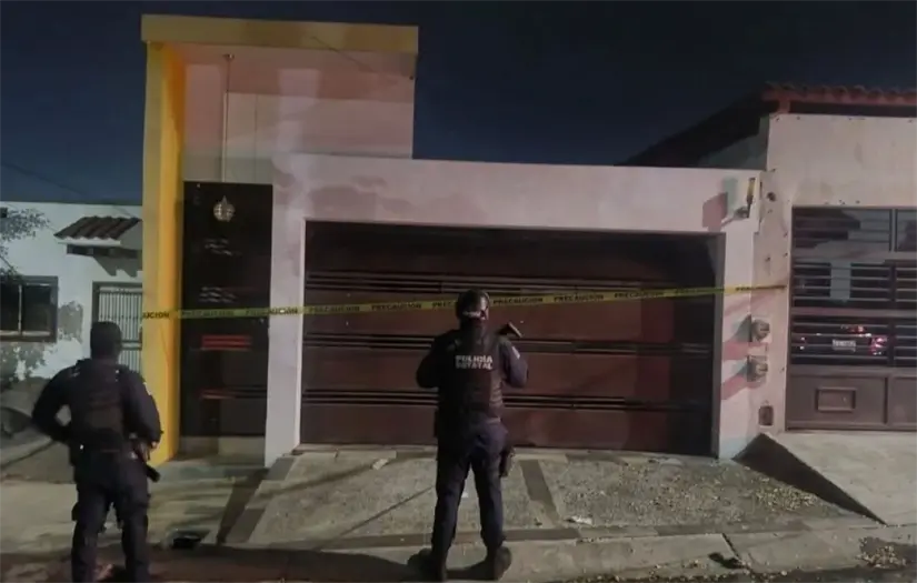 Decomisan explosivos y armas en un domicilio de Culiacán. Foto: Cortesía