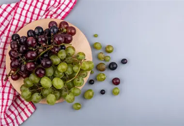 Estos supermercados tienen las uvas m&aacute;s baratas para A&ntilde;o Nuevo 2026, seg&uacute;n Profeco