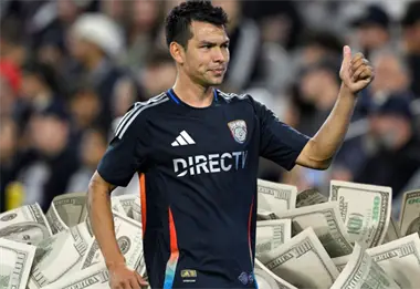 Esta es la fortuna que tiene el futbolista Hirving El Chiqui Lozano; mexicano que triunfa en el extranjero