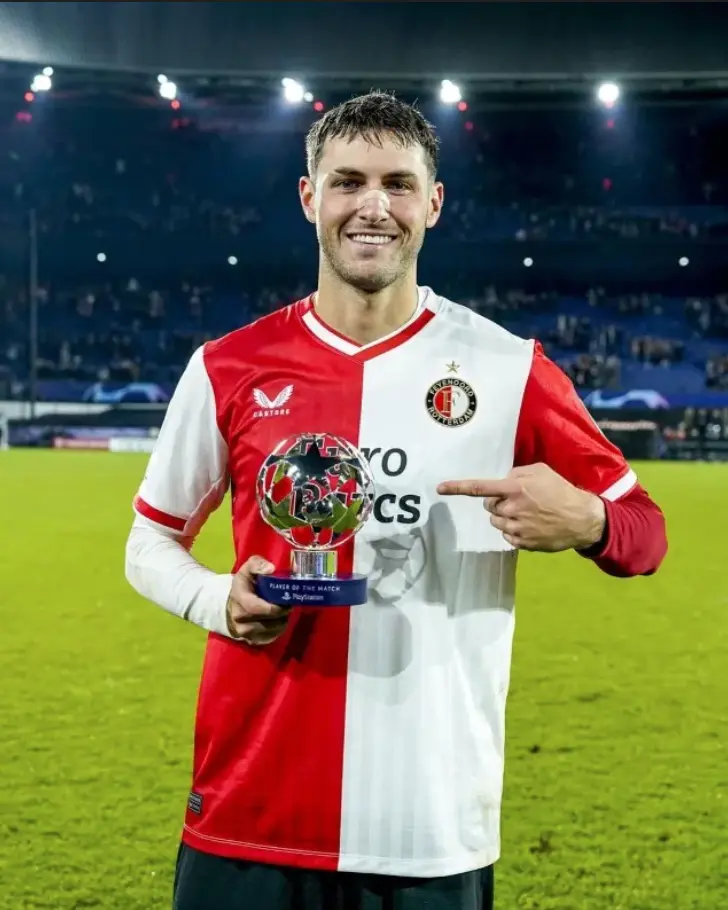 Futbolista mexicano, Santiago Giménez. Foto: cortesía.