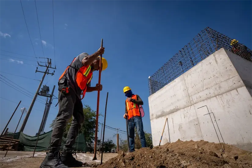 Continúan los trabajos en la planta potabilizadora de Las Cucas, en Culiacán. Foto: Cortesía