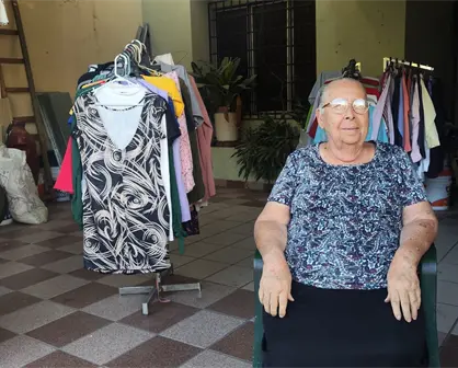 Doña Juana, la mujer de 77 años que convirtió su tradición de trabajo en un bazar lleno de vida en Las Américas