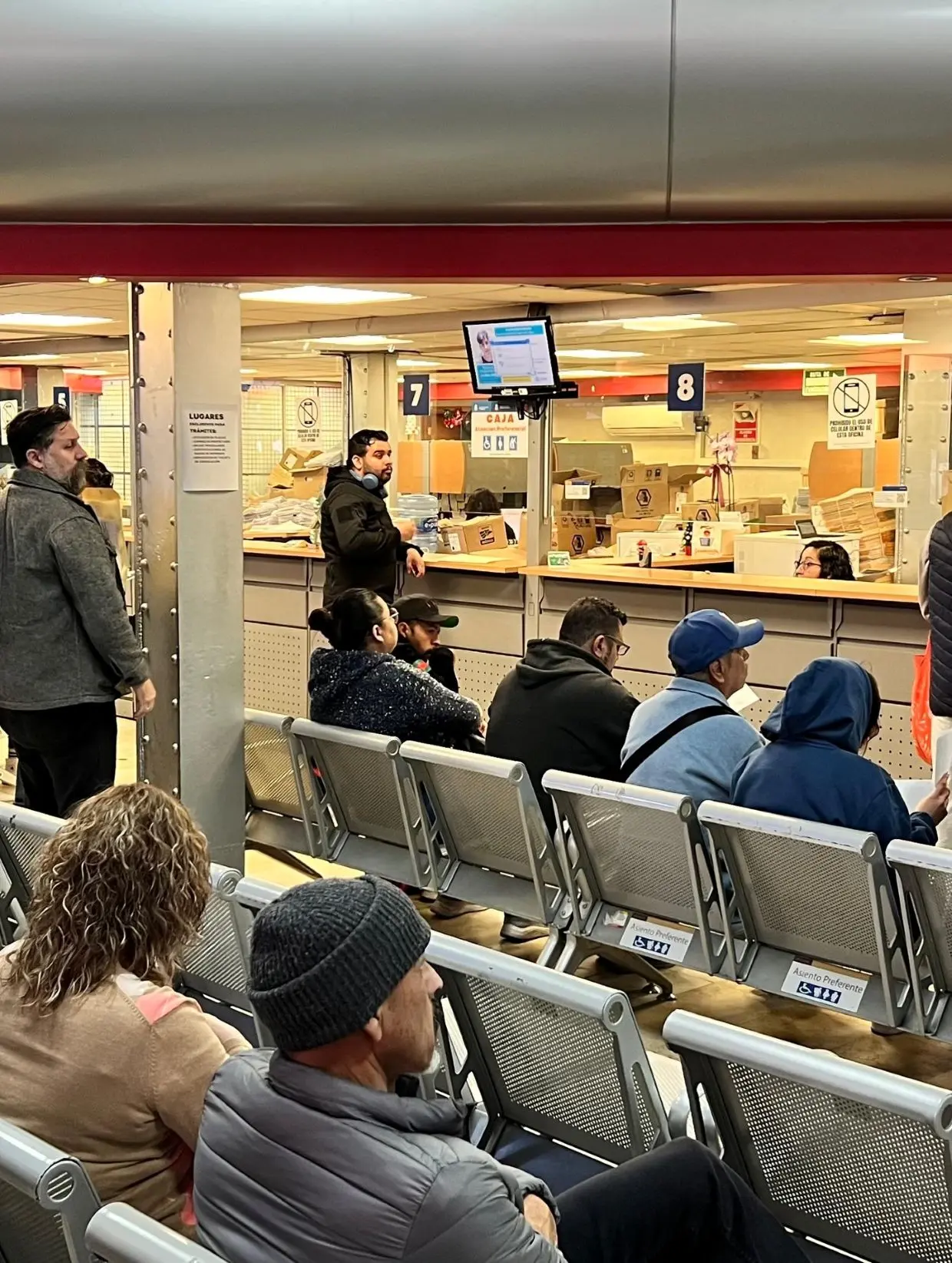 Quienes no cubrieron el costo del refrendo 2025 en Jalisco deberán pagar las placas en 2026. Foto: Cortesía