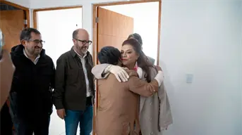 Entregan en CDMX 81 viviendas reconstruidas a familias damnificadas por el sismo de 2017