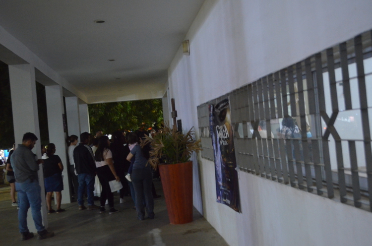 Feligreses de Valle Alto vivieron una noche tradicional de fe en la iglesia San Josemaría Escrivá de Balaguer