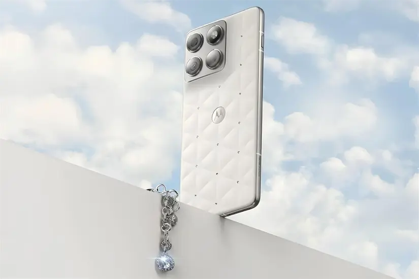 Motorola Edge 70 con cristales Swarovski de los más exclusivos en la gama alta. Foto: Cortesía