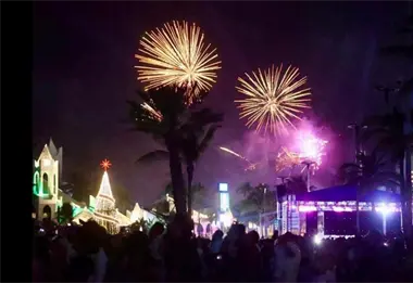 &iexcl;Feliz A&ntilde;o Nuevo! El malec&oacute;n de Mazatl&aacute;n se llen&oacute; de m&uacute;sica, luz y color para recibir al 2026