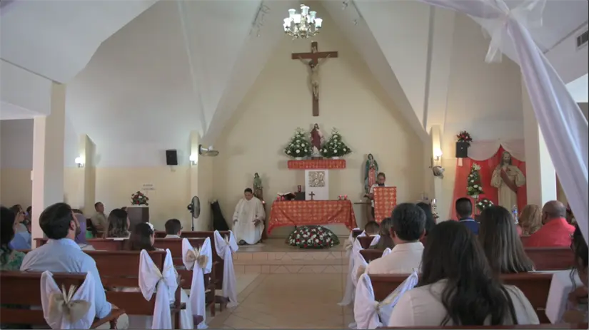 La iglesia del Sagrado Corazón de Jesús fue levantada gracias a la fe de un marinero que prometió un templo a cambio de ser rescatado en altamar. Foto: Lino Ceballos.