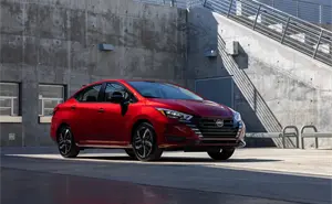 El Nissan Versa se corona como el auto más vendido del 2025 en México