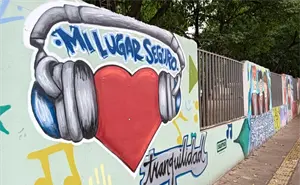 Murales hablan por la niñez en la primaria Lázaro Cárdenas