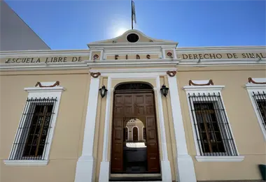 Aqu&iacute; se escribi&oacute; la historia y hoy se ense&ntilde;a la ley. La casona que da identidad a la Escuela Libre de Derecho de Sinaloa