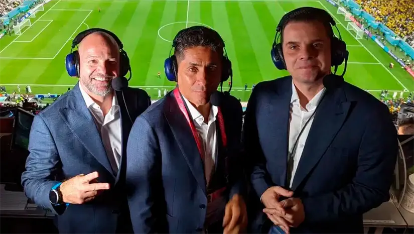 Jorge Campos continuo su trayectoria en el futbol pero ahora como comentaristas. Foto: Cortesía.