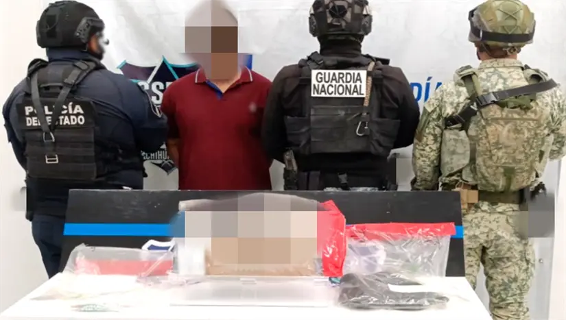 El sujeto fue detenido en posesión de 500 pastillas de fentanilo. Foto: SSPC