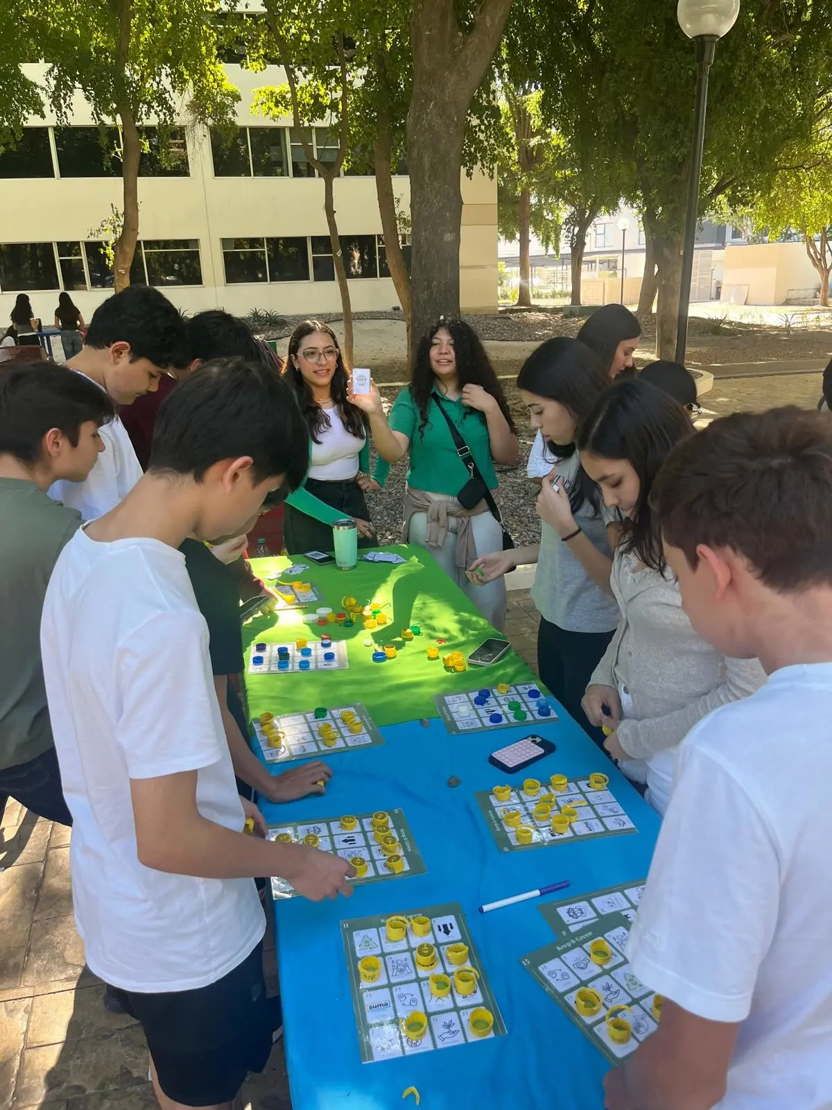 Los estudiantes de la PrepaTec se comprometieron a participar como voluntarios para este 2026 en el ejercicio del cuidado del medio ambiente. Foto: Cortesía.