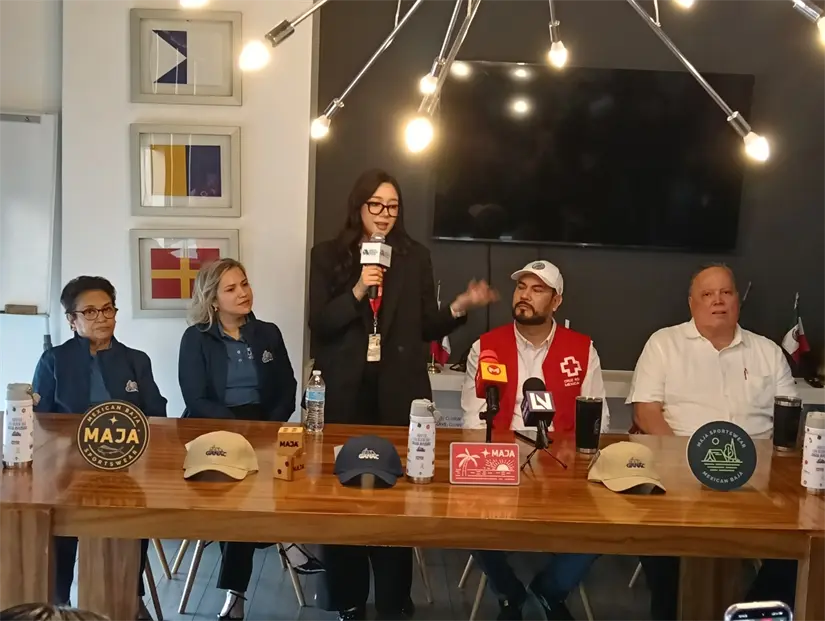 Griselda Rodríguez, representante de Oxxo, se dijo muy emocionada de participar activamente en favor de las instituciones de la iniciativa privada.