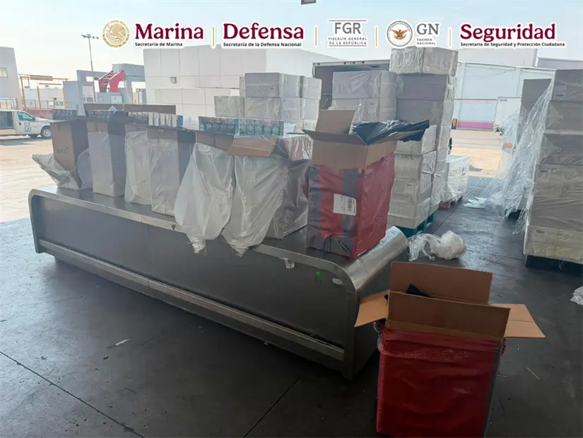 Aseguran más de 19 toneladas de tabaco ilegal en el AICM; evitó evasión fiscal de 16 millones de pesos