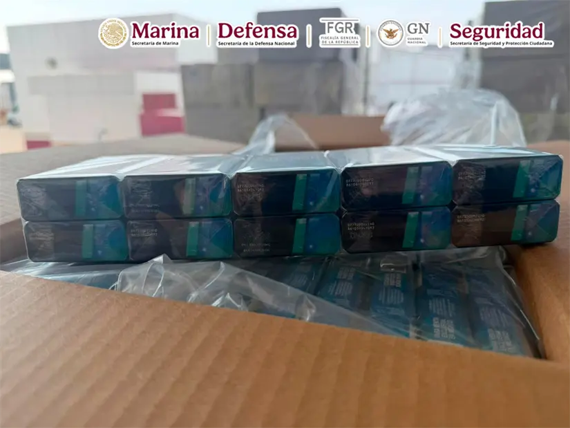Aseguran más de 19 toneladas de tabaco ilegal en el AICM; evitó evasión fiscal de 16 millones de pesos