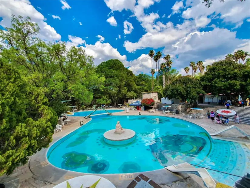 Balnearios de aguas termales Tzindejéh. Foto: cortesía