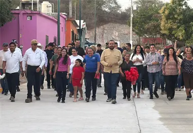 Alcalde de San Ignacio entrega pavimentaci&oacute;n hidr&aacute;ulica con servicios renovados en la cabecera municipal