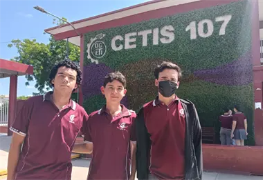 Cuando las matem&aacute;ticas unen: estudiantes crean club para aprender y compartir en el Cetis 107