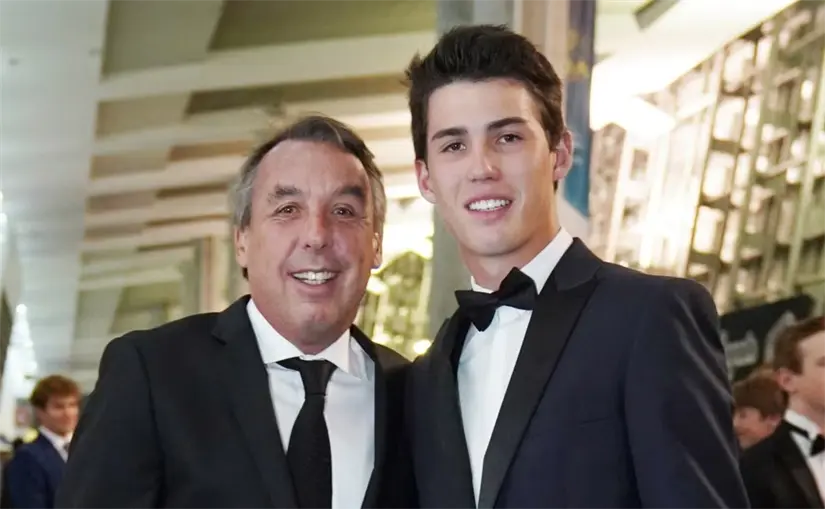 El magnate junto a su hijo mayor, Emilio Azcárraga Jr. Foto: Revista Clase