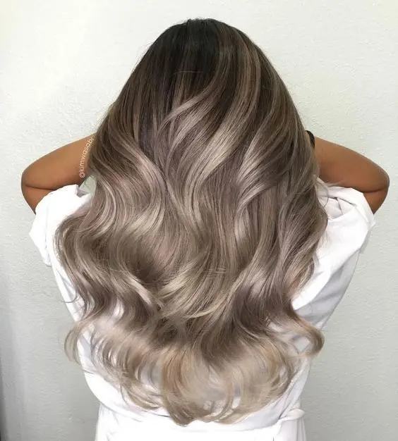 Bronde (mezcla de rubio y castaño)