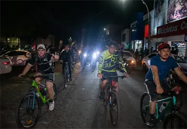 Bicicletas, luces y comunidad: as&iacute; se vivi&oacute; Rodando Ando en Culiac&aacute;n
