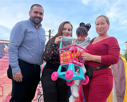 Con sonrisas e ilusión, el DIF y Ayuntamiento de San Ignacio celebran el Día de Reyes