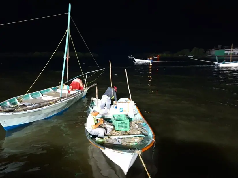 De día y de noche, más de 35 mil pescadores de aguas saladas y continentales podrán acceder a los programas de apoyo del Gobierno del Estado