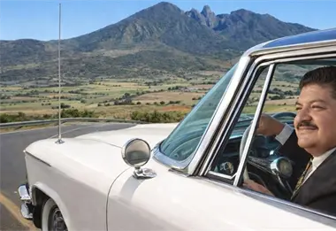 As&iacute; naci&oacute; "El Rey": la historia detr&aacute;s del hombre que hizo llorar a todo un pa&iacute;s