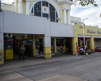 Modernizan el coraz&oacute;n de Culiac&aacute;n: concluye la rehabilitaci&oacute;n en concreto estampado de la calle &Aacute;ngel Flores