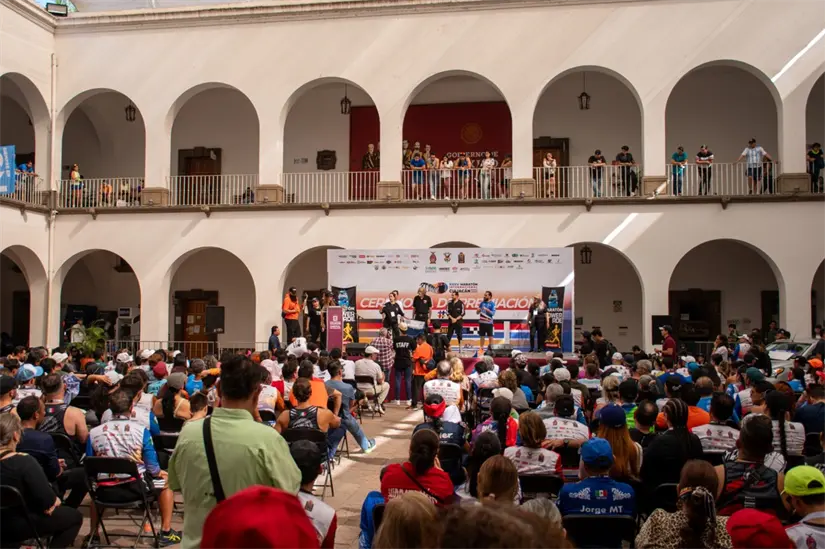 Emotivo cierre del XXXV Maratón Internacional de Culiacán 2026 con premiación a ganadores. Foto: Ayuntamiento de Culiacán