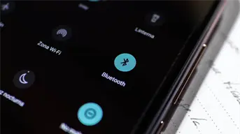 ¿Qué pasa si no se apaga nunca el Bluetooth del celular?