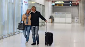 Aerolíneas que ofrecen descuentos a adultos mayores con credencial de INAPAM