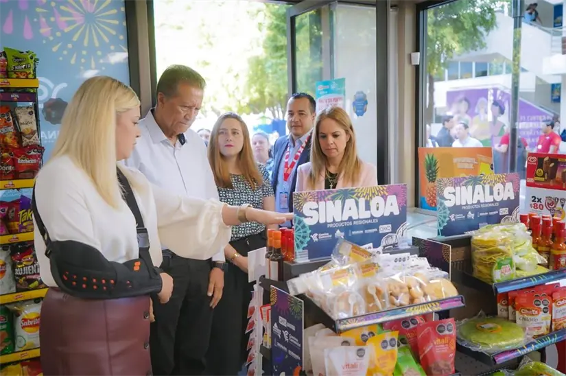 Alianza estratégica. La Secretaría de Economía, OXXO y el Tec de Monterrey suman esfuerzos para fortalecer la economía local y el emprendimiento.