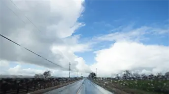 Frente frío 30 provoca nubosidad y vientos fuertes en Baja California Sur