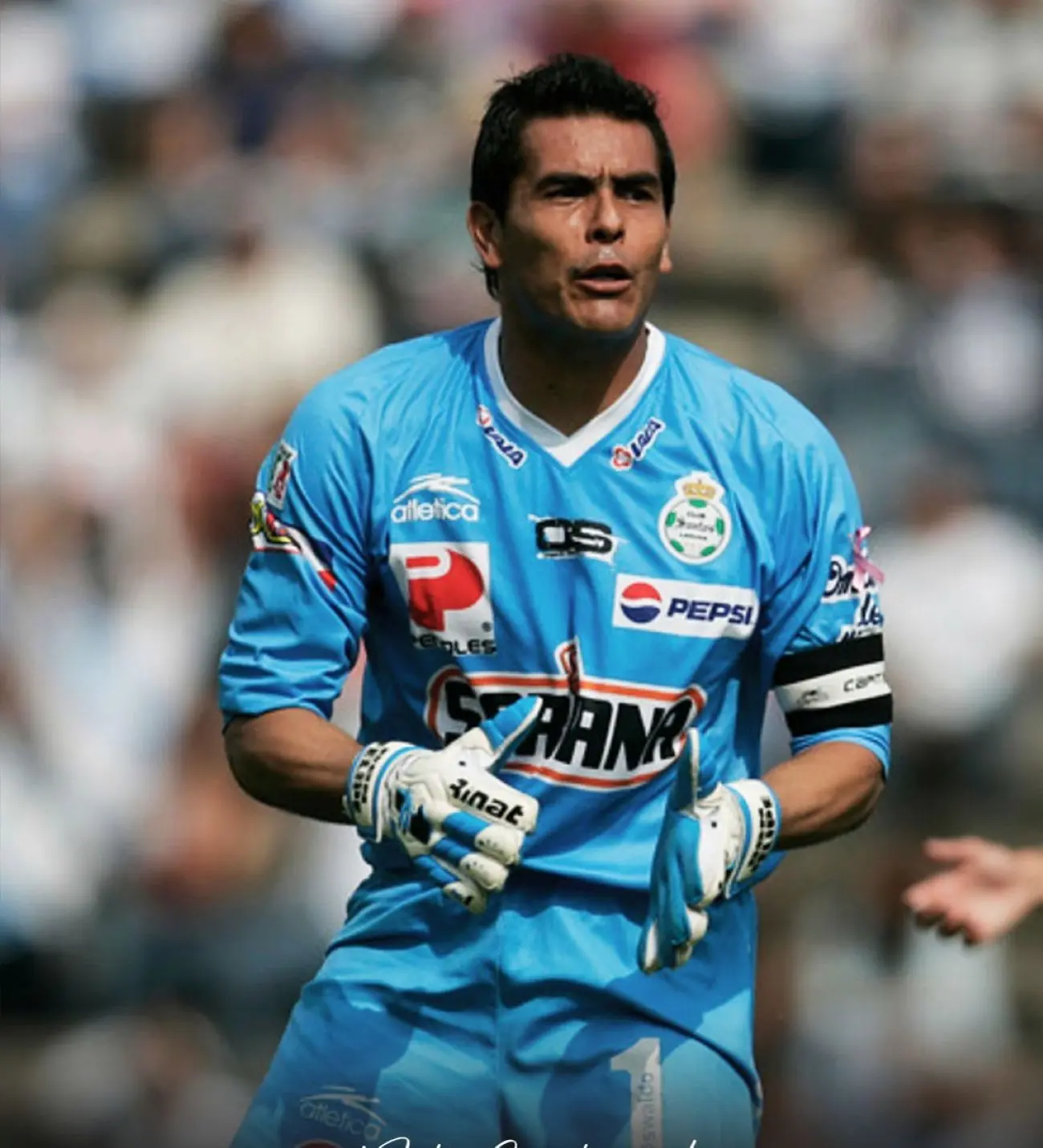 Estos son los negocios del exfutbolista Osvaldo Sánchez. Foto: Salón de la Fama del Futbol