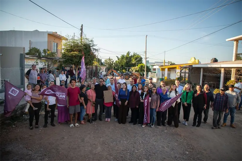 Después de décadas de espera, dan el banderazo de pavimentación de calles en la colonia Buenos Aires. Foto: Ayuntamiento de Culiacán